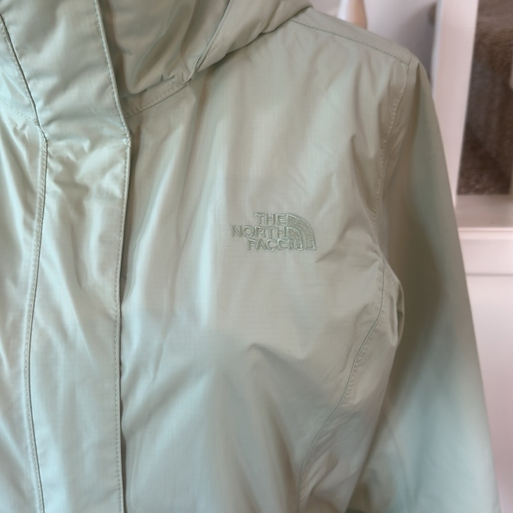 Nwot. North face jacket - Picture 2 of 8